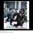 Robert Mugabe, presidente Zimbabwe cade e censura10