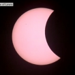 Eclissi solare 20 marzo, cosa sono i due puntini misteriosi sul Sole? FOTO