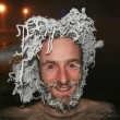 Hair freezeing, ballo bollente a -30 gradi: i capelli ghiacciano FOTO