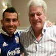 Carlos Tevez, foto con vicepresidente Boca Juniors