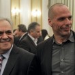 Giuramento del governo Tsipras: Varoufakis e il vicepremier Giannis Dragasakis (LaPresse)
