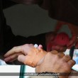 Isis taglia mani ai ladri FOTO. Prima fascia braccia e imbottisce di antidolorifici06
