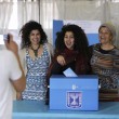 Israele, voto con veleni. Netanyahu: "Sinistra porta pullman di arabi alle urne"