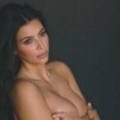 Kim Kardashian nuda, FOTO per nuova serie "Al passo con i Kardashian" 06