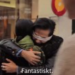 VIDEO YouTube: "Sono musulmano: abbracciami”. Esperimento sociale in strada a Stoccolma5