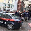 Camorra, 50 fermi a Napoli: familiari salutano arrestati05