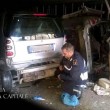 Ostia, 7 auto smontate nell'autorimessa abusiva nelle case del Comune di Roma5