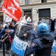 VIDEO YouTube: Torino, "Mai con Salvini". Scontri manifestanti-polizia FOTO8