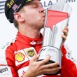 VIDEO YouTube Sebastian Vettel esulta in radio: "Sì ragazzi, forza Ferrari"3