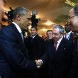 Usa-Cuba, stretta di mano Obama-Castro a vertice Americhe