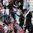 Belgrado, derby Partizan-Stella Rossa: scontri, 50 feriti e 40 arresti15