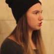 VIDEO YouTube. Farah Brook, attrice bacia sconosciuti a New York: le reazioni2