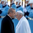 Armeni, Usa: "Massacro è fatto storico". Erdogan al Papa: "Non ripeta errori"
