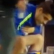 VIDEO YouTube, Alvaro Morata vomita in panchina