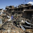 Terremoto Nepal, oltre 3600 morti. Quattro italiani morti 01