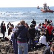 Migranti, barcone con 200 a bordo contro scogli vicino Rodi4