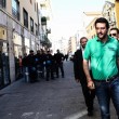Matteo Salvini a Livorno: contestatori lanciano uova. Lui: "Sfigati"19