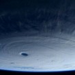 Tifone di Pasqua, le foto dallo spazio di Samantha Cristoforetti 6