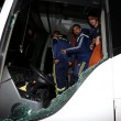 Turchia: spari contro il pullman dei Fenerbahce FOTO. Gli assalti colpiscono anche il calcio