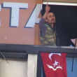 Turchia sotto assedio: terroristi armati nella sede del partito di Erdogan