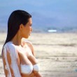 kim kardashian nuda deserto 09