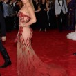 Beyoncè, Jennifer Lopez e Kim Kardashian: nude look a New York 05