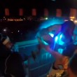 Video YouTube: ragazza in bikini cade dal palco al Misteryland 20156
