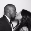 Kim Kardashian e Kanye West, bacio su Instagram per l'anniversario di nozze FOTO 4