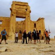 Isis, bandiera nera sventola su rovine Palmira FOTO: jihadisti entrati nel museo07