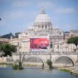 M5s denuncia spot che rovina skyline di Roma: "Offende cupola San Pietro" FOTO