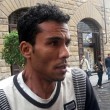 Firenze, turista cade Arno: marocchino si tuffa per salvarlo 02