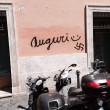 Roma: scritte naziste nel ghetto ebraico FOTO