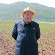 Kim Jong-un, leader Corea del Nord vestito da agricoltore visita fattoria02