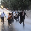 Armenia, cannoni d'acqua fanno "volare" i manifestanti FOTO 5
