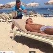 VIDEO YouTube - Antonio Cassano fa gavettone a Criscito in spiaggia 6