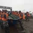 Cina, battello con 458 persone affonda nel fiume Yangtze08