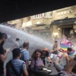 Turchia: idranti e proiettili di gomma, polizia contro gay pride 01