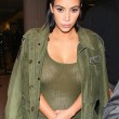 Kim Kardashian incinta non rinuncia alle trasparenze04