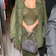Kim Kardashian incinta non rinuncia alle trasparenze3