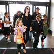 Brad Pitt, Angelina Jolie e famiglia vacanze in Francia15