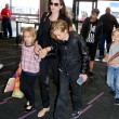 Brad Pitt, Angelina Jolie e famiglia vacanze in Francia08