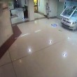 VIDEO Youtube: nonna al volante sfonda la vetrina, terrore al centro commerciale
