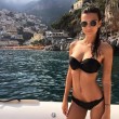 Emily Ratajkovski in vacanza sulla Costiera amalfitana. Fan in delirio FOTO