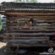 Cina, 16enne autistica incatenata per 5 anni in una gabbia di legno2