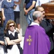 Mario Balotelli ai funerali del padre adottivo Francesco4