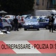 Roma. Cadavere di uomo incaprettato in sacco abbandonato fra i cassonetti 08