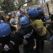 Casal San Nicola (Roma) contro i profughi: scontri fra CasaPound e polizia FOTO