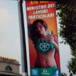 Trans Efe Bal sui manifesti Lega Nord FOTO, leghista Polledri: "Che tristezza"