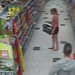 VIDEO YouTube - Lato B fotografato al supermercato: lei lo denuncia ma... 02