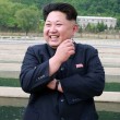 Cina, 31enne si opera per diventare il sosia di Kim Jong-un1